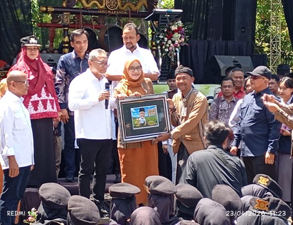 Panen Raya Edamame di SMKN 1 Bawen, Zulhas Dorong Sekolah Vokasi Tembus Pasar Ekspor